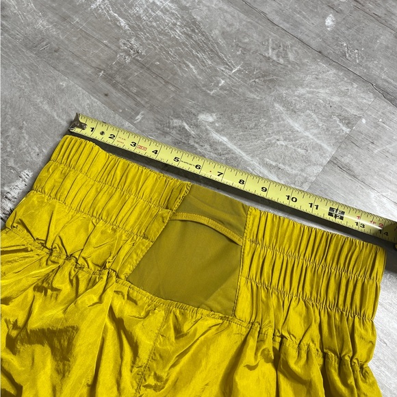 Free people shorts size large EUC - Picture 3 of 9